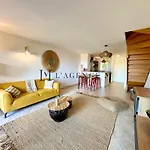 Apartment Manuro - Duplex Avec Jardin Et Parking Prive, Vue Citadelle Et Mer Calvi Calvi (Corsica)